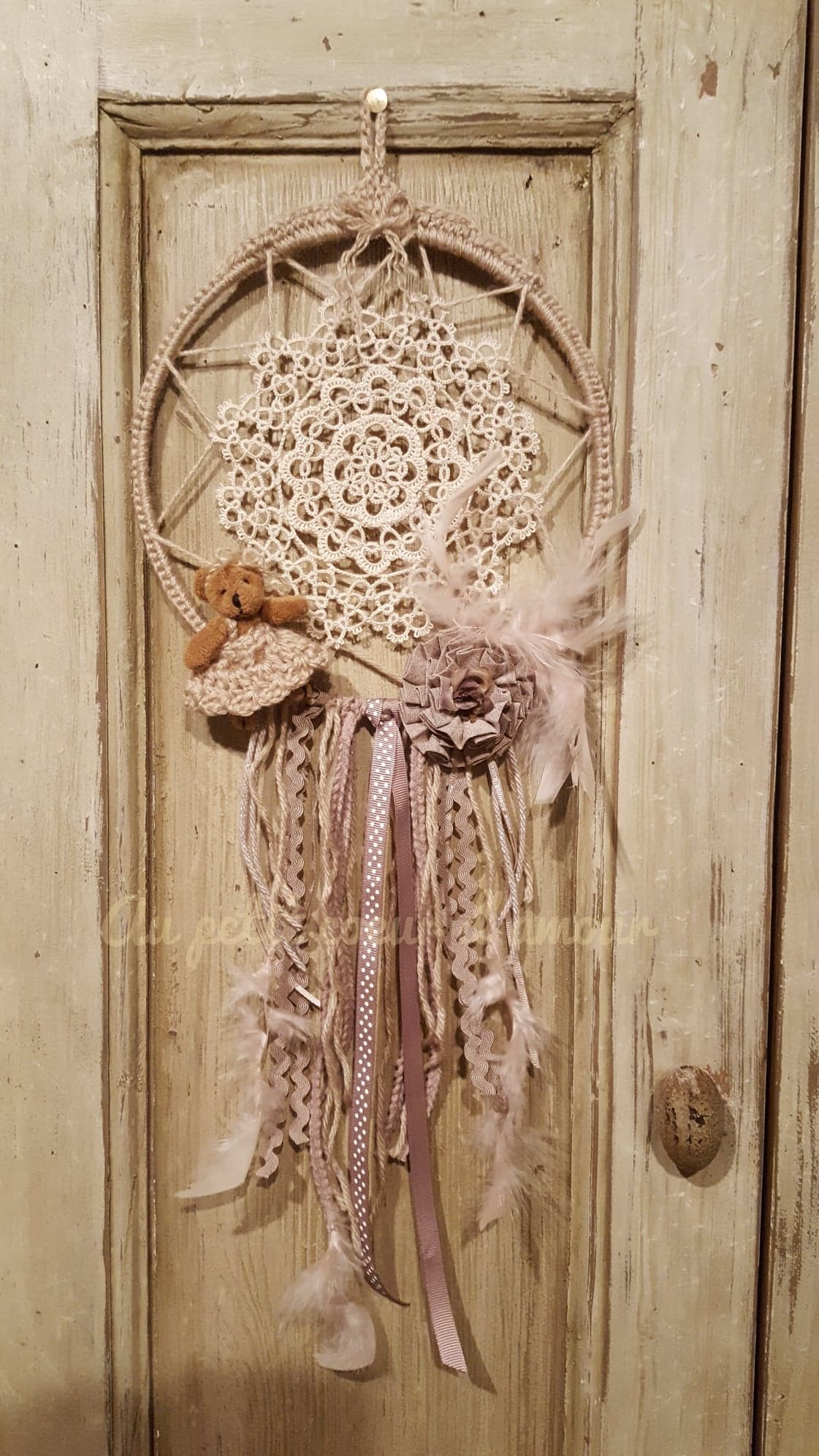 Attrape-Rêves En Nylon Avec Perles - Décoration Indienne Colorée (Rouge), Fabriqué à La Main à Bali